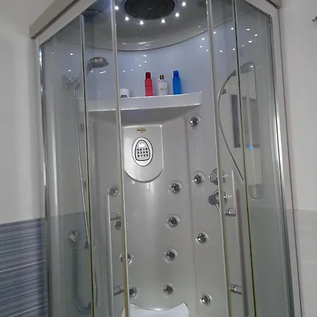 홈스테이 Oasi 몬델로