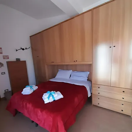 홈스테이 Oasi 몬델로